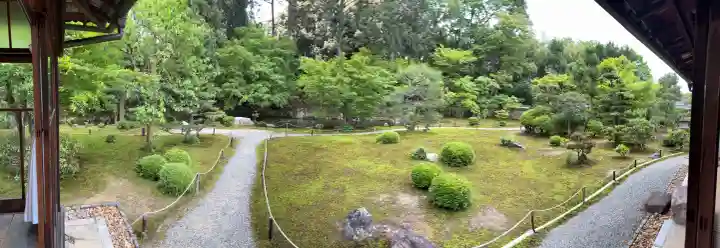 即宗院の{uncategorized: "未分類", other: "その他", undefined: "問題あり", building: "その他建物", grave: "お墓", sacred_gate: "鳥居", guardian: "狛犬", statue: "像", buddha: "仏像", history: "歴史", nature: "自然", garden: "庭園", animal: "動物", pagoda: "塔", temizu: "手水舎", mountain_gate: "山門・神門", sanctuary: "本殿・本堂", subordinate: "末社・摂社", art: "芸術", scenery: "景色", jizo: "地蔵", ema: "絵馬", goshuin: "御朱印", omikuji: "おみくじ", items: "授与品その他", amulet: "お守り", goshuincho: "御朱印帳", eats: "食事", festival: "お祭り", votive_dance: "神楽", shichigosan: "七五三参", wedding: "結婚式", experience: "体験その他", initially: "初詣", around: "周辺", anti_infection: "感染症対策"}