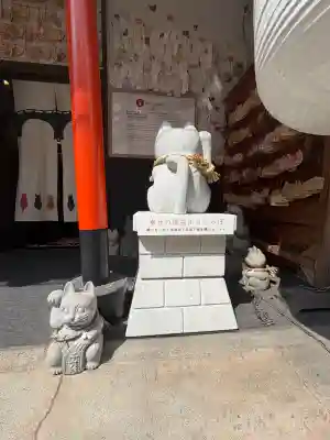 長崎尾曲がり猫神社(長崎県)