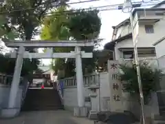 幡ケ谷氷川神社の鳥居