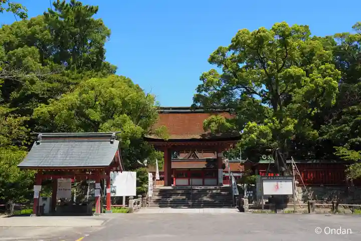 津島神社の山門・神門