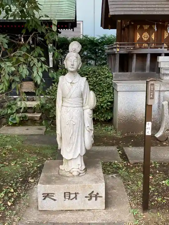 成子天神社の像