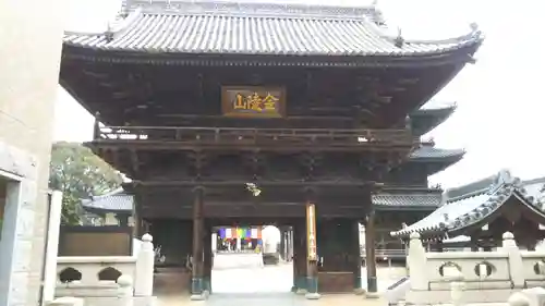 西大寺の山門・神門
