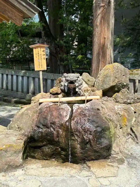 諏訪大社の{uncategorized: "未分類", other: "その他", undefined: "問題あり", building: "その他建物", grave: "お墓", sacred_gate: "鳥居", guardian: "狛犬", statue: "像", buddha: "仏像", history: "歴史", nature: "自然", garden: "庭園", animal: "動物", pagoda: "塔", temizu: "手水舎", mountain_gate: "山門・神門", sanctuary: "本殿・本堂", subordinate: "末社・摂社", art: "芸術", scenery: "景色", jizo: "地蔵", ema: "絵馬", goshuin: "御朱印", omikuji: "おみくじ", items: "授与品その他", amulet: "お守り", goshuincho: "御朱印帳", eats: "食事", festival: "お祭り", votive_dance: "神楽", shichigosan: "七五三参", wedding: "結婚式", experience: "体験その他", initially: "初詣", around: "周辺", anti_infection: "感染症対策"}