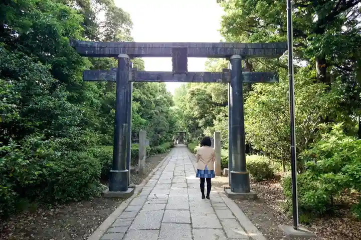 春日部八幡神社の鳥居