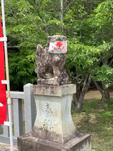 鍬渓神社の狛犬