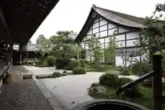 西教寺の庭園