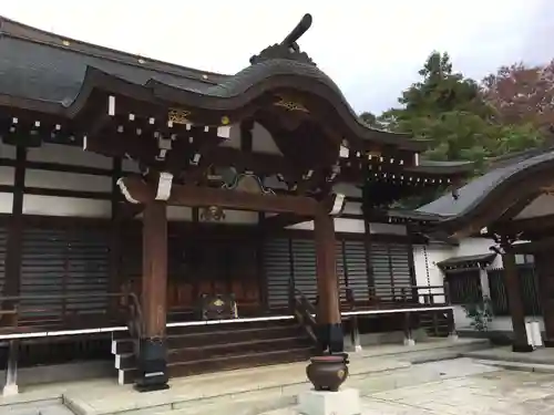 薬王院の本殿・本堂