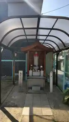 島泉延命地蔵尊の{uncategorized: "未分類", other: "その他", undefined: "問題あり", building: "その他建物", grave: "お墓", sacred_gate: "鳥居", guardian: "狛犬", statue: "像", buddha: "仏像", history: "歴史", nature: "自然", garden: "庭園", animal: "動物", pagoda: "塔", temizu: "手水舎", mountain_gate: "山門・神門", sanctuary: "本殿・本堂", subordinate: "末社・摂社", art: "芸術", scenery: "景色", jizo: "地蔵", ema: "絵馬", goshuin: "御朱印", omikuji: "おみくじ", items: "授与品その他", amulet: "お守り", goshuincho: "御朱印帳", eats: "食事", festival: "お祭り", votive_dance: "神楽", shichigosan: "七五三参", wedding: "結婚式", experience: "体験その他", initially: "初詣", around: "周辺", anti_infection: "感染症対策"}