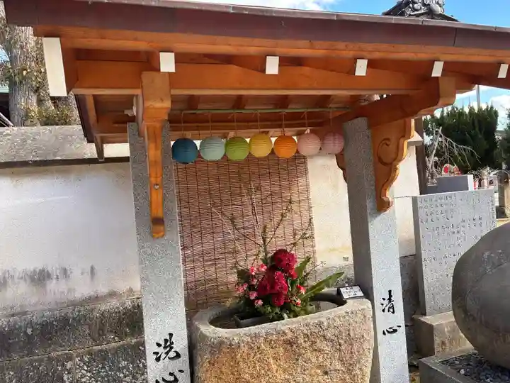 三津厳島神社の手水舎
