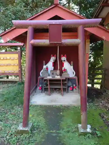 烏子稲荷神社の鳥居