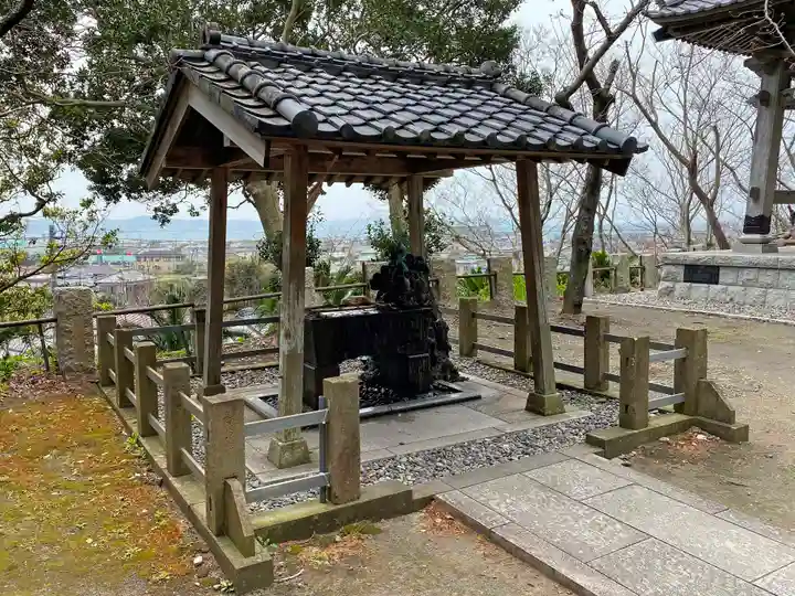 那古寺の手水舎