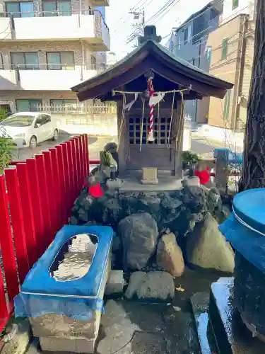 稲荷神社の{uncategorized: "未分類", other: "その他", undefined: "問題あり", building: "その他建物", grave: "お墓", sacred_gate: "鳥居", guardian: "狛犬", statue: "像", buddha: "仏像", history: "歴史", nature: "自然", garden: "庭園", animal: "動物", pagoda: "塔", temizu: "手水舎", mountain_gate: "山門・神門", sanctuary: "本殿・本堂", subordinate: "末社・摂社", art: "芸術", scenery: "景色", jizo: "地蔵", ema: "絵馬", goshuin: "御朱印", omikuji: "おみくじ", items: "授与品その他", amulet: "お守り", goshuincho: "御朱印帳", eats: "食事", festival: "お祭り", votive_dance: "神楽", shichigosan: "七五三参", wedding: "結婚式", experience: "体験その他", initially: "初詣", around: "周辺", anti_infection: "感染症対策"}
