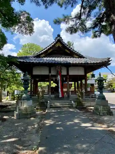 八幡神社の本殿・本堂