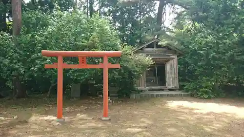 梅宮神社の鳥居