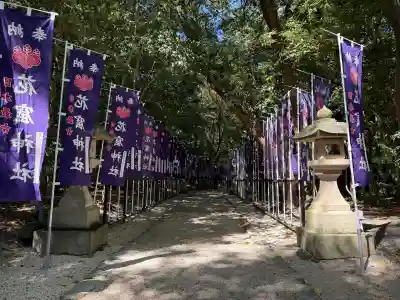 花窟神社の{uncategorized: "未分類", other: "その他", undefined: "問題あり", building: "その他建物", grave: "お墓", sacred_gate: "鳥居", guardian: "狛犬", statue: "像", buddha: "仏像", history: "歴史", nature: "自然", garden: "庭園", animal: "動物", pagoda: "塔", temizu: "手水舎", mountain_gate: "山門・神門", sanctuary: "本殿・本堂", subordinate: "末社・摂社", art: "芸術", scenery: "景色", jizo: "地蔵", ema: "絵馬", goshuin: "御朱印", omikuji: "おみくじ", items: "授与品その他", amulet: "お守り", goshuincho: "御朱印帳", eats: "食事", festival: "お祭り", votive_dance: "神楽", shichigosan: "七五三参", wedding: "結婚式", experience: "体験その他", initially: "初詣", around: "周辺", anti_infection: "感染症対策"}