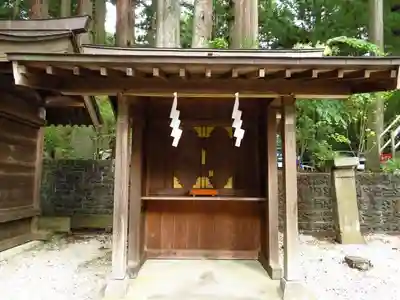 北口本宮冨士浅間神社の末社・摂社