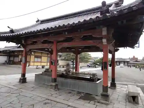 東寺（教王護国寺）の手水舎