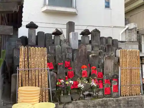 榮久山大法寺の地蔵