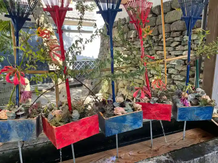 福島八幡宮の{uncategorized: "未分類", other: "その他", undefined: "問題あり", building: "その他建物", grave: "お墓", sacred_gate: "鳥居", guardian: "狛犬", statue: "像", buddha: "仏像", history: "歴史", nature: "自然", garden: "庭園", animal: "動物", pagoda: "塔", temizu: "手水舎", mountain_gate: "山門・神門", sanctuary: "本殿・本堂", subordinate: "末社・摂社", art: "芸術", scenery: "景色", jizo: "地蔵", ema: "絵馬", goshuin: "御朱印", omikuji: "おみくじ", items: "授与品その他", amulet: "お守り", goshuincho: "御朱印帳", eats: "食事", festival: "お祭り", votive_dance: "神楽", shichigosan: "七五三参", wedding: "結婚式", experience: "体験その他", initially: "初詣", around: "周辺", anti_infection: "感染症対策"}