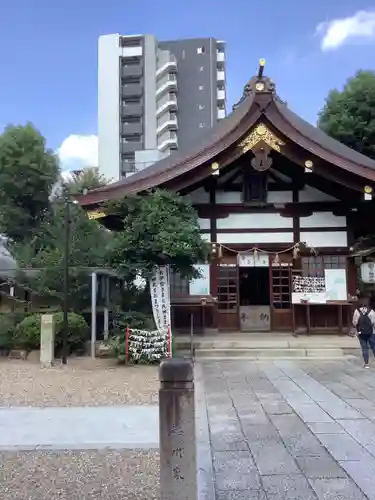 三輪神社の本殿・本堂