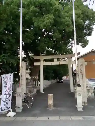 神明社（三十番神宮）の鳥居