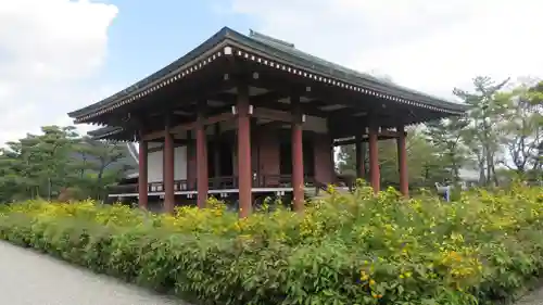 中宮寺の末社・摂社