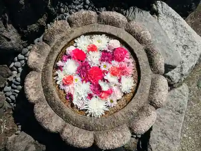 埼玉厄除け開運大師・龍泉寺（切り絵御朱印発祥の寺）の手水舎