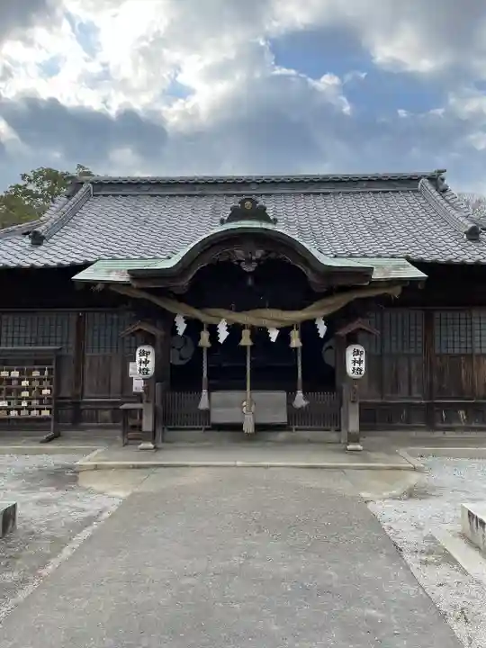 恒見八幡神社の本殿・本堂