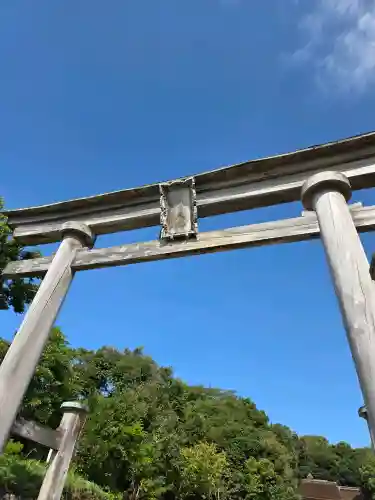 氣多大社の{uncategorized: "未分類", other: "その他", undefined: "問題あり", building: "その他建物", grave: "お墓", sacred_gate: "鳥居", guardian: "狛犬", statue: "像", buddha: "仏像", history: "歴史", nature: "自然", garden: "庭園", animal: "動物", pagoda: "塔", temizu: "手水舎", mountain_gate: "山門・神門", sanctuary: "本殿・本堂", subordinate: "末社・摂社", art: "芸術", scenery: "景色", jizo: "地蔵", ema: "絵馬", goshuin: "御朱印", omikuji: "おみくじ", items: "授与品その他", amulet: "お守り", goshuincho: "御朱印帳", eats: "食事", festival: "お祭り", votive_dance: "神楽", shichigosan: "七五三参", wedding: "結婚式", experience: "体験その他", initially: "初詣", around: "周辺", anti_infection: "感染症対策"}