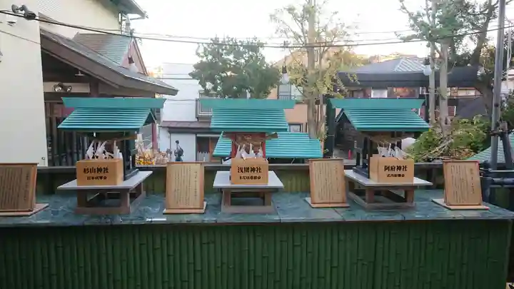 菊名神社の末社・摂社