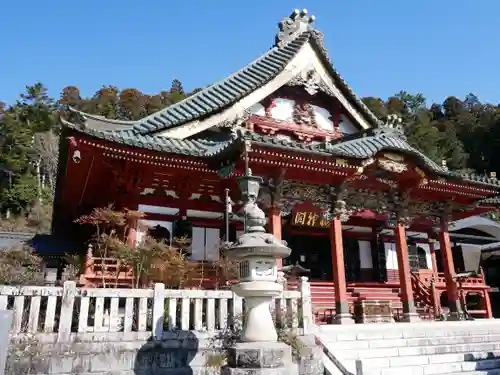 久遠寺の建物その他