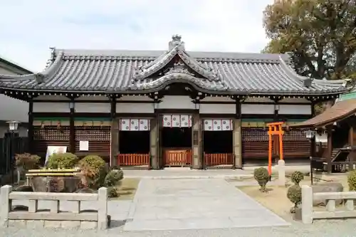 泉井上神社の本殿・本堂