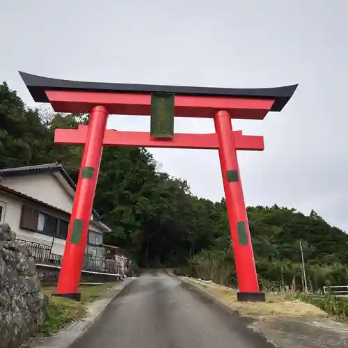 猿場稲荷神社の鳥居