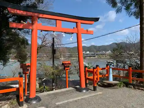 櫟谷宗像神社（松尾大社摂社）の鳥居