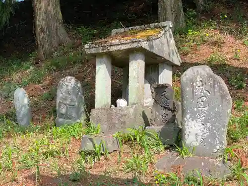 武内神社の末社・摂社