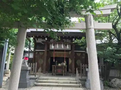飛木稲荷神社の本殿・本堂