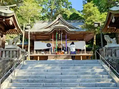 西寒多神社の本殿・本堂
