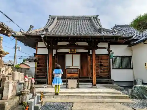 満蔵院の本殿・本堂