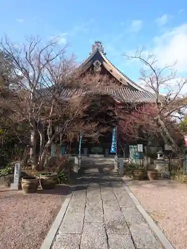 遍照院の本殿