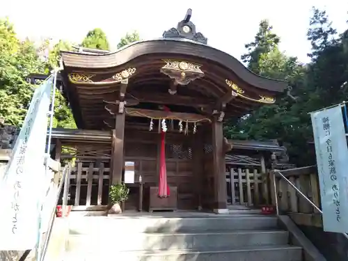 建部神社の本殿