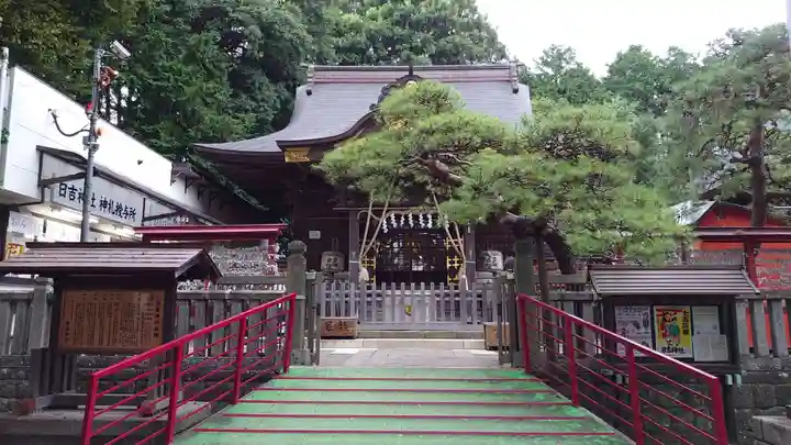 日吉神社の本殿・本堂