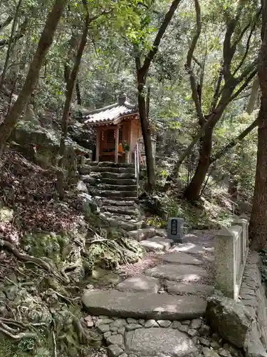 大日寺奥の院爪彫薬師(高知県)