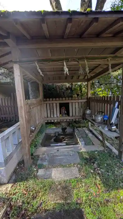 飯室谷不動堂 長寿院(滋賀県)