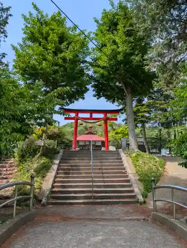 春日神社の{uncategorized: "未分類", other: "その他", undefined: "問題あり", building: "その他建物", grave: "お墓", sacred_gate: "鳥居", guardian: "狛犬", statue: "像", buddha: "仏像", history: "歴史", nature: "自然", garden: "庭園", animal: "動物", pagoda: "塔", temizu: "手水舎", mountain_gate: "山門・神門", sanctuary: "本殿・本堂", subordinate: "末社・摂社", art: "芸術", scenery: "景色", jizo: "地蔵", ema: "絵馬", goshuin: "御朱印", omikuji: "おみくじ", items: "授与品その他", amulet: "お守り", goshuincho: "御朱印帳", eats: "食事", festival: "お祭り", votive_dance: "神楽", shichigosan: "七五三参", wedding: "結婚式", experience: "体験その他", initially: "初詣", around: "周辺", anti_infection: "感染症対策"}