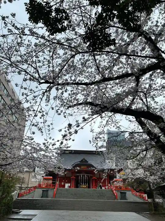 花園神社の本殿・本堂