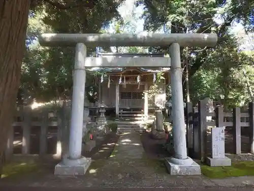 茶釜稲荷神社の鳥居