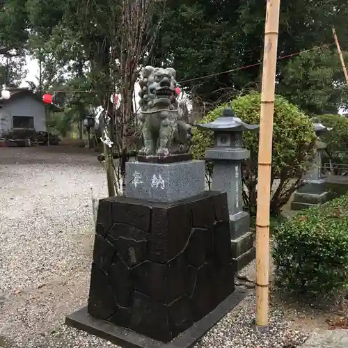 諏訪神社の狛犬