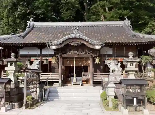 笠山坐神社の本殿