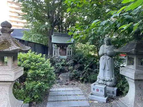 成子天神社の末社・摂社