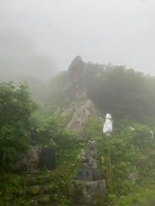 湯殿山神社(出羽三山神社)(山形県)